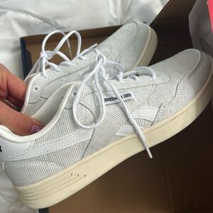 Reebok, Club Memt Txtl Shoe, Size 9